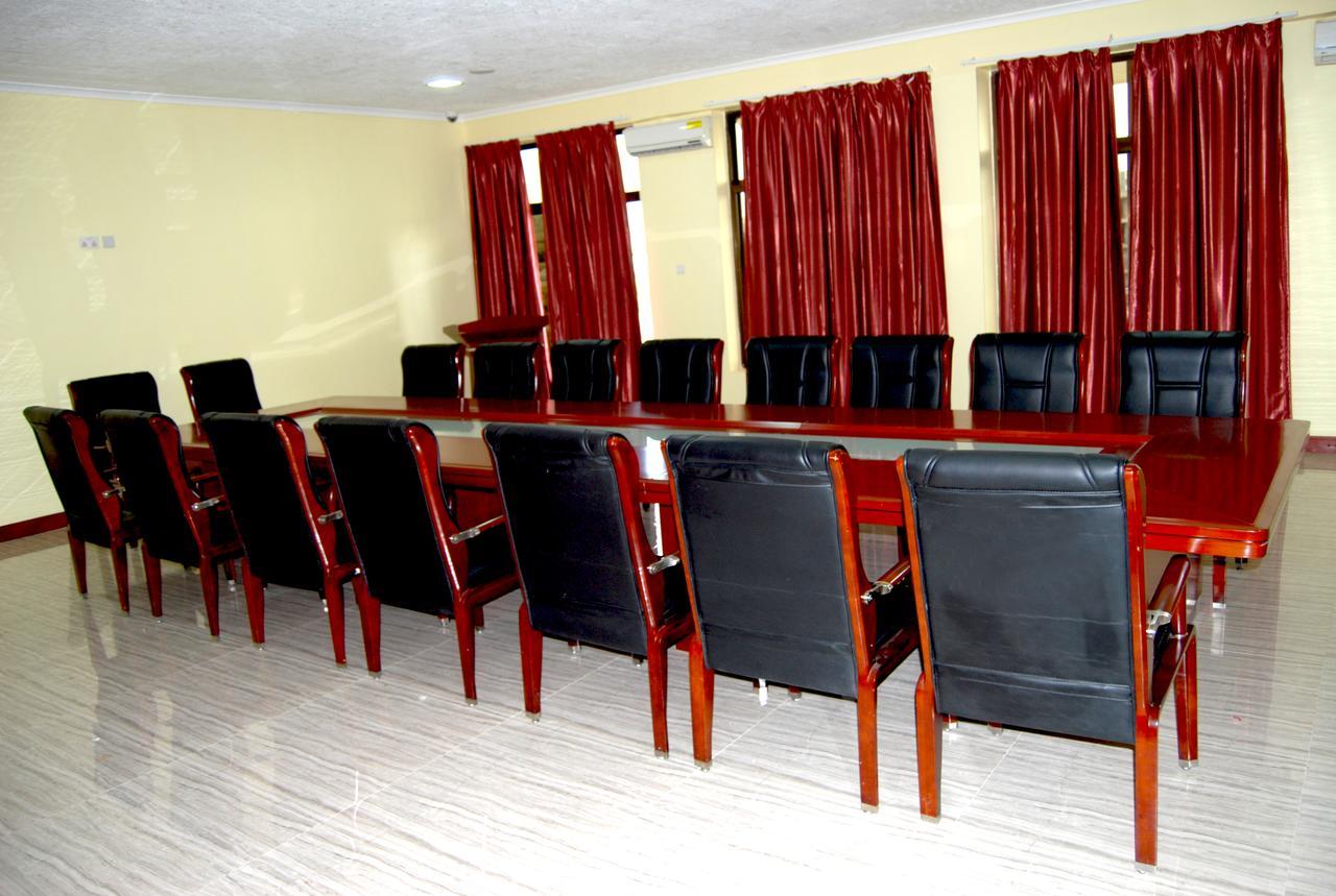 Morena Hotel Dodoma Extérieur photo