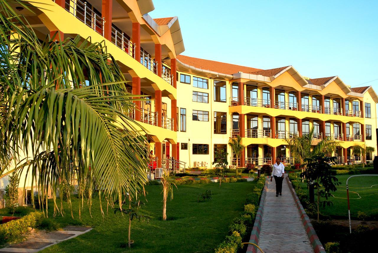 Morena Hotel Dodoma Extérieur photo